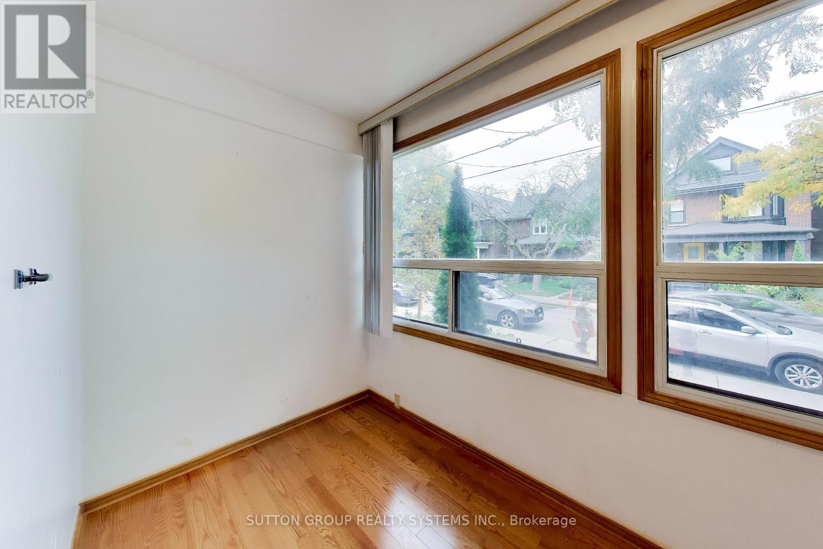 8 Alhambra Avenue, Toronto, Ontario  M6R 2S3 - Photo 11 - W14105300