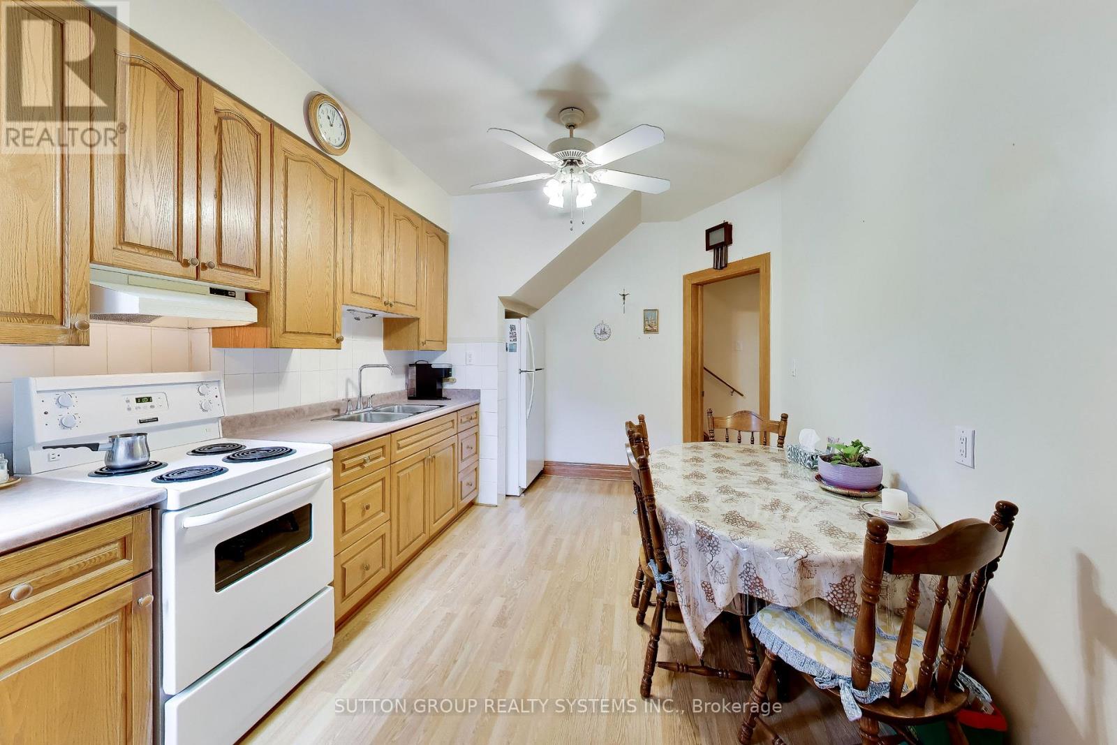 8 Alhambra Avenue, Toronto, Ontario  M6R 2S3 - Photo 14 - W14105300