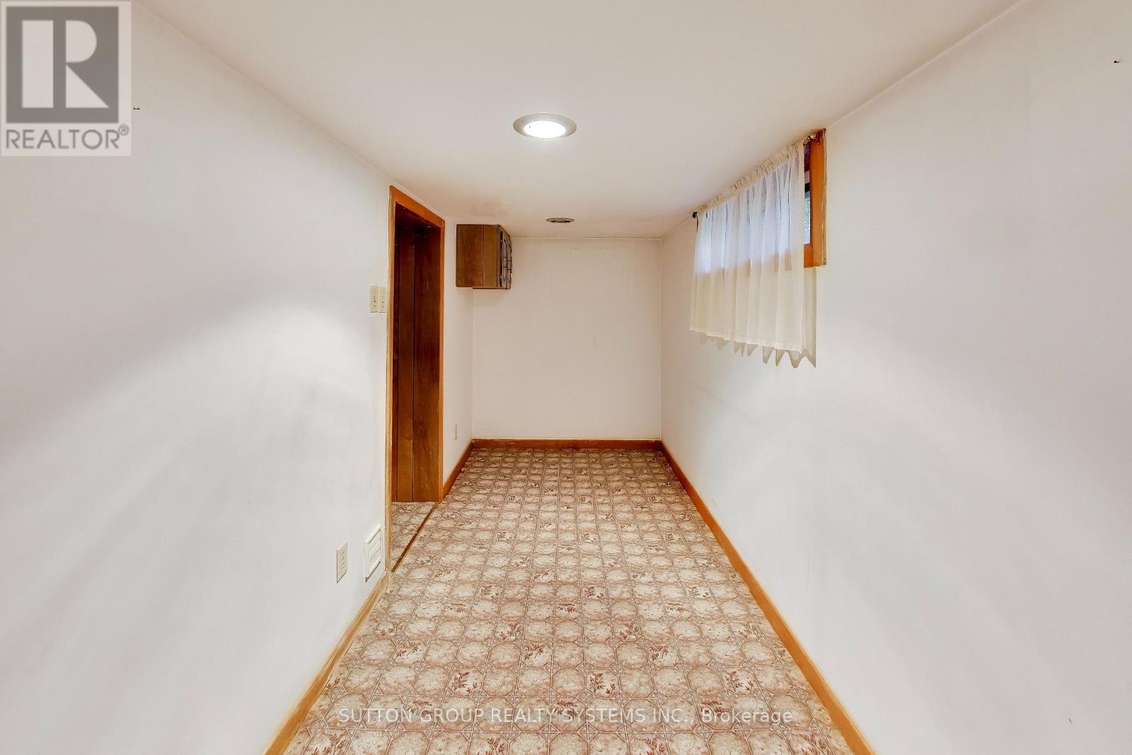 8 Alhambra Avenue, Toronto, Ontario  M6R 2S3 - Photo 37 - W14105300