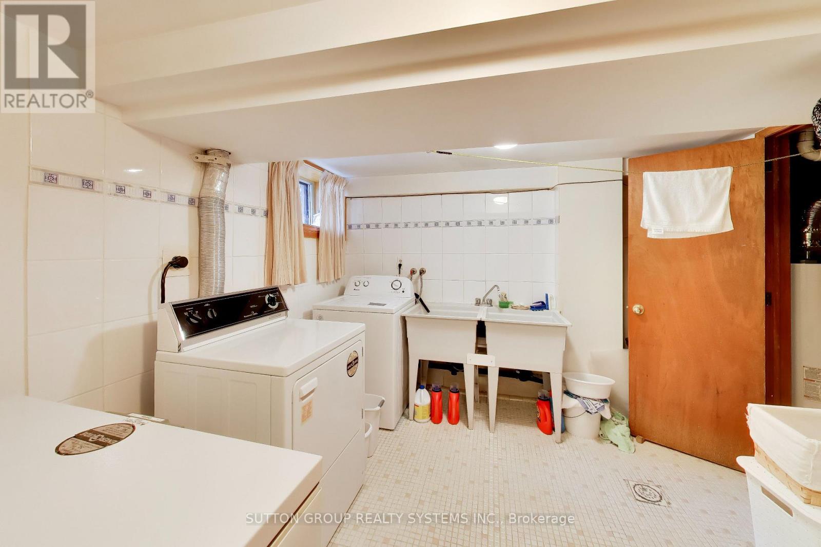 8 Alhambra Avenue, Toronto, Ontario  M6R 2S3 - Photo 39 - W14105300