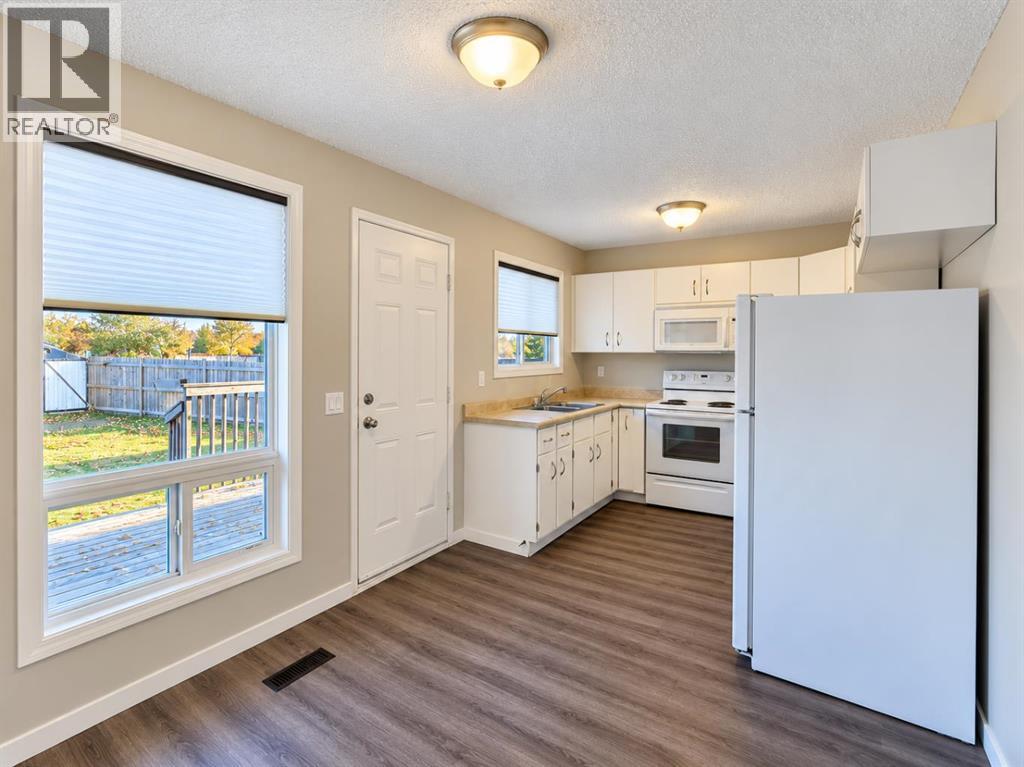 67 Falchurch Crescent NE, Calgary, Alberta  T3J 1J9 - Photo 10 - A2336366