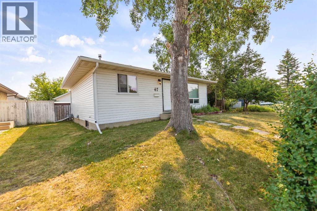 67 Falchurch Crescent NE, Calgary, Alberta  T3J 1J9 - Photo 2 - A2336366