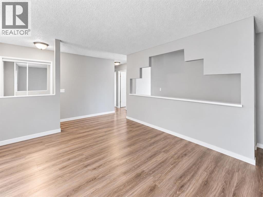 67 Falchurch Crescent NE, Calgary, Alberta  T3J 1J9 - Photo 6 - A2336366