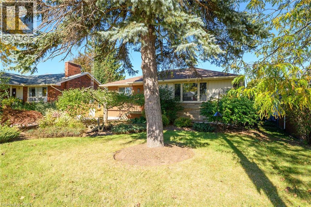6 Sandringham Avenue, Hamilton, Ontario  L9C 2H4 - Photo 5 - 40872602