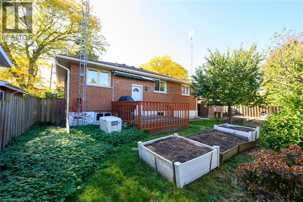 6 Sandringham Avenue, Hamilton, Ontario  L9C 2H4 - Photo 27 - 40872602