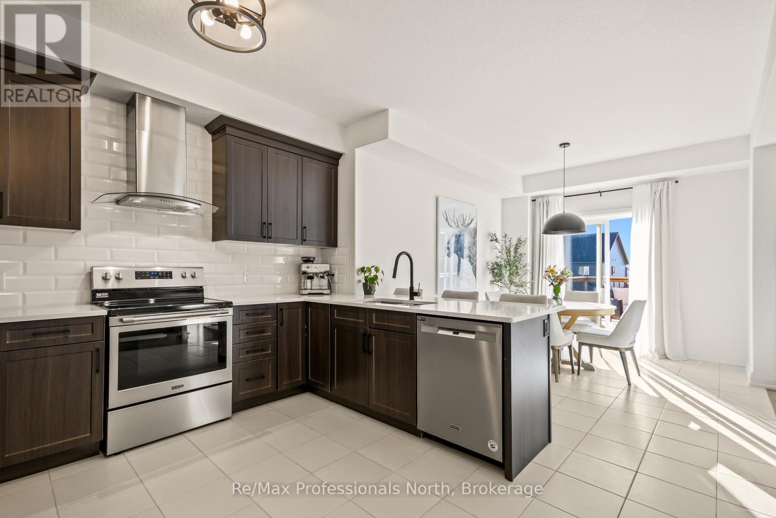 35 Woodstream Drive, Huntsville (Chaffey), Ontario  P1H 0B7 - Photo 8 - X14105340