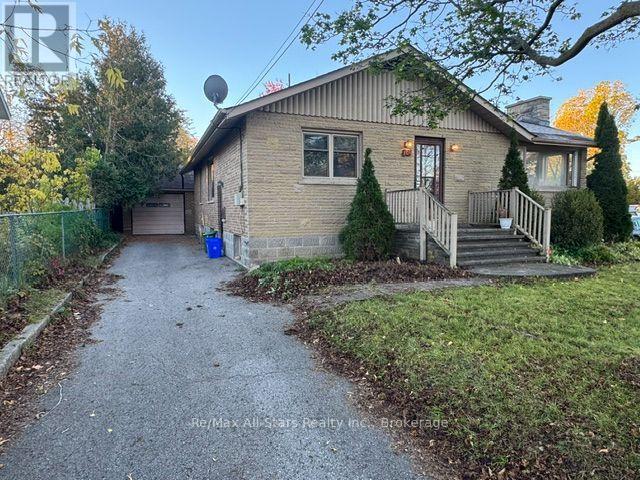 101 COLBORNE STREET W, Kawartha Lakes, Ontario