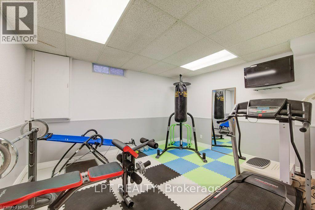 28 Bridlewood E Bridlewood Drive, Guelph, Ontario  N1G 4B2 - Photo 31 - 40873254