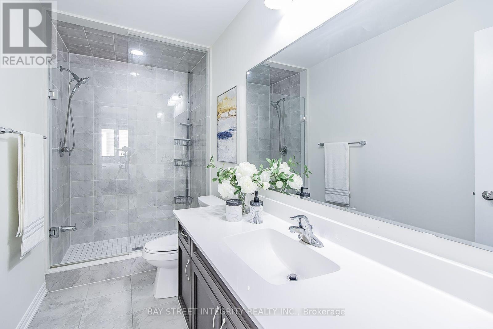 62 Lockyer Drive, Whitby, Ontario  L1P 0M2 - Photo 16 - E14105334