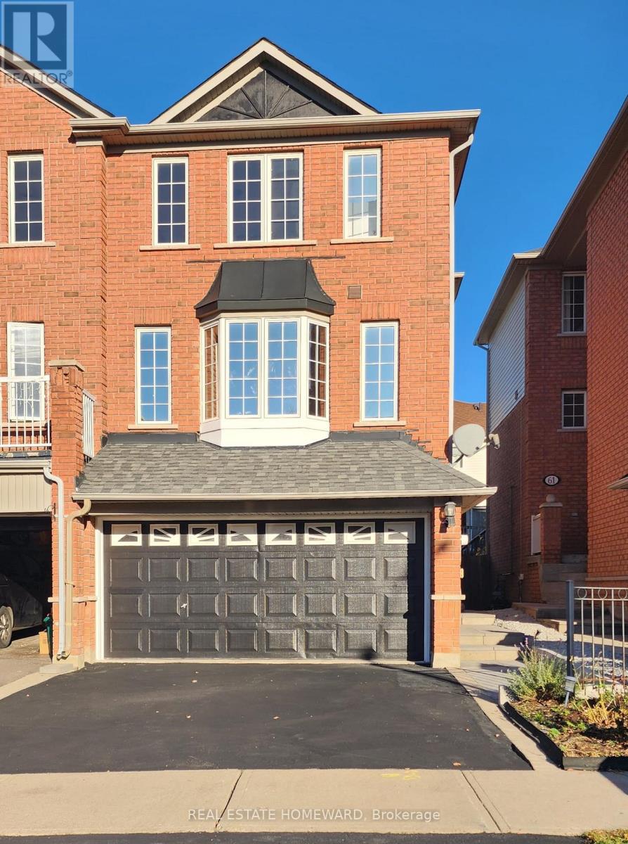 63 MILLCLIFF CIRCLE, Aurora, Ontario