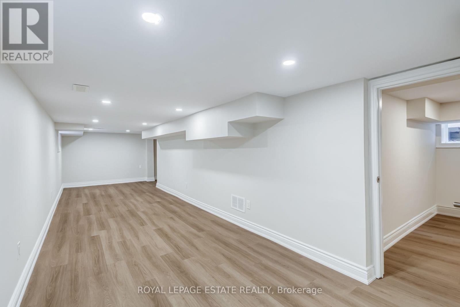 12 Norlong Boulevard, Toronto, Ontario  M4C 3W6 - Photo 31 - E14102102