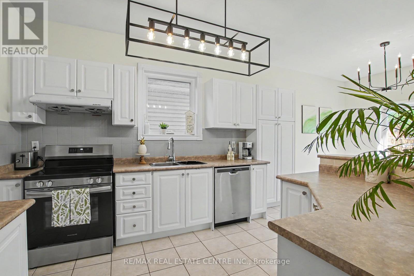 276 Sherwood Road, Milton, Ontario  L9T 7C3 - Photo 12 - W14105314