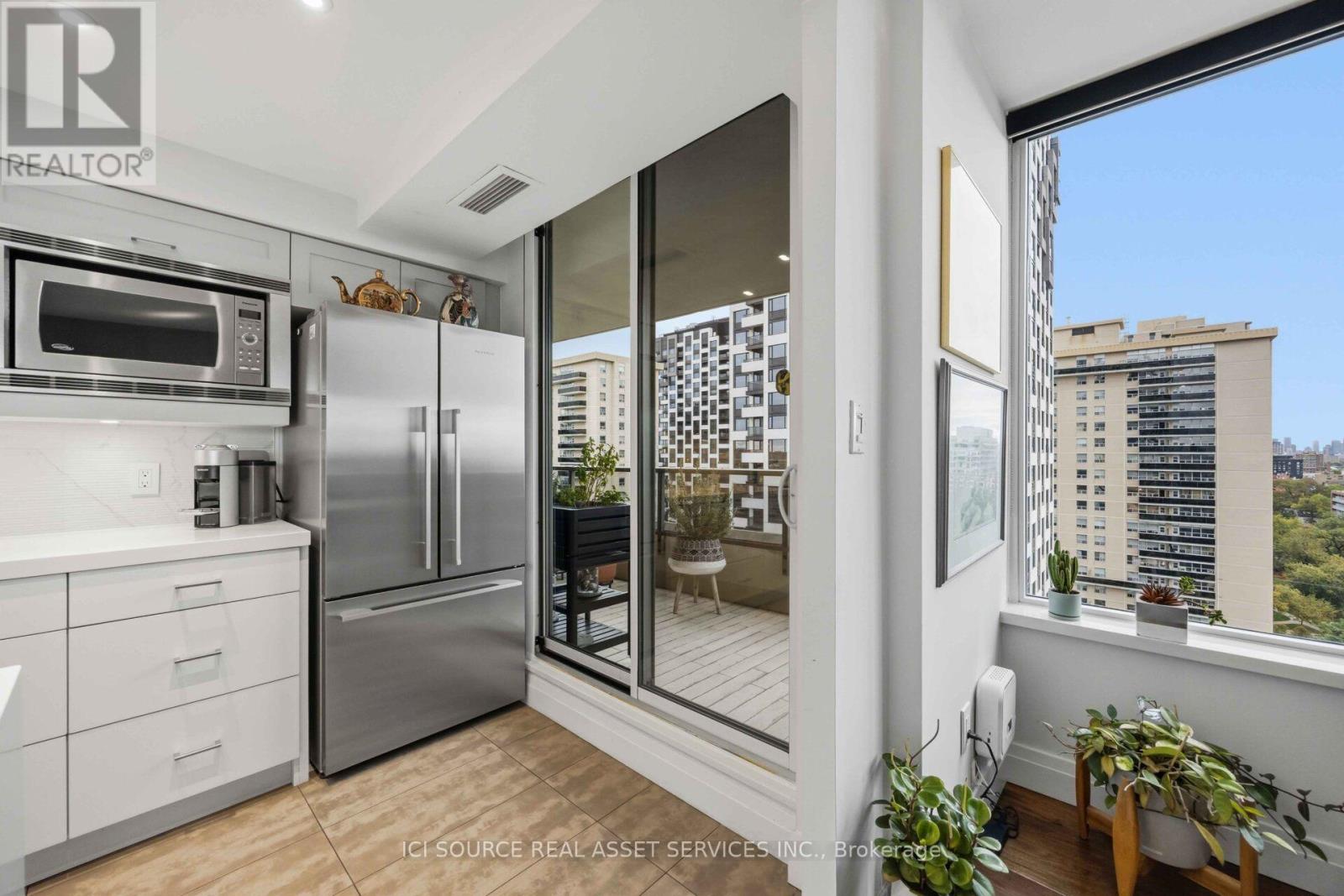 1601 - 50 Quebec Avenue, Toronto, Ontario  M6P 4B4 - Photo 18 - W14105382