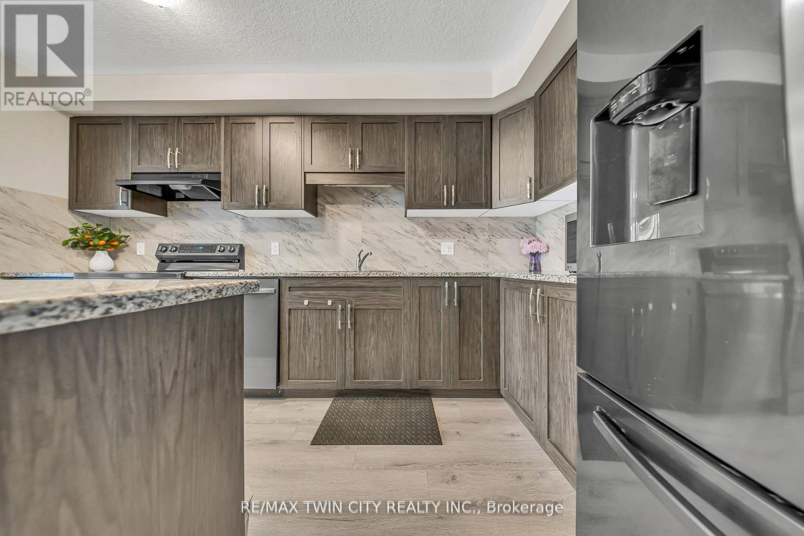 23 Valencia Avenue, Kitchener, Ontario  N2R 0R7 - Photo 14 - X14105320
