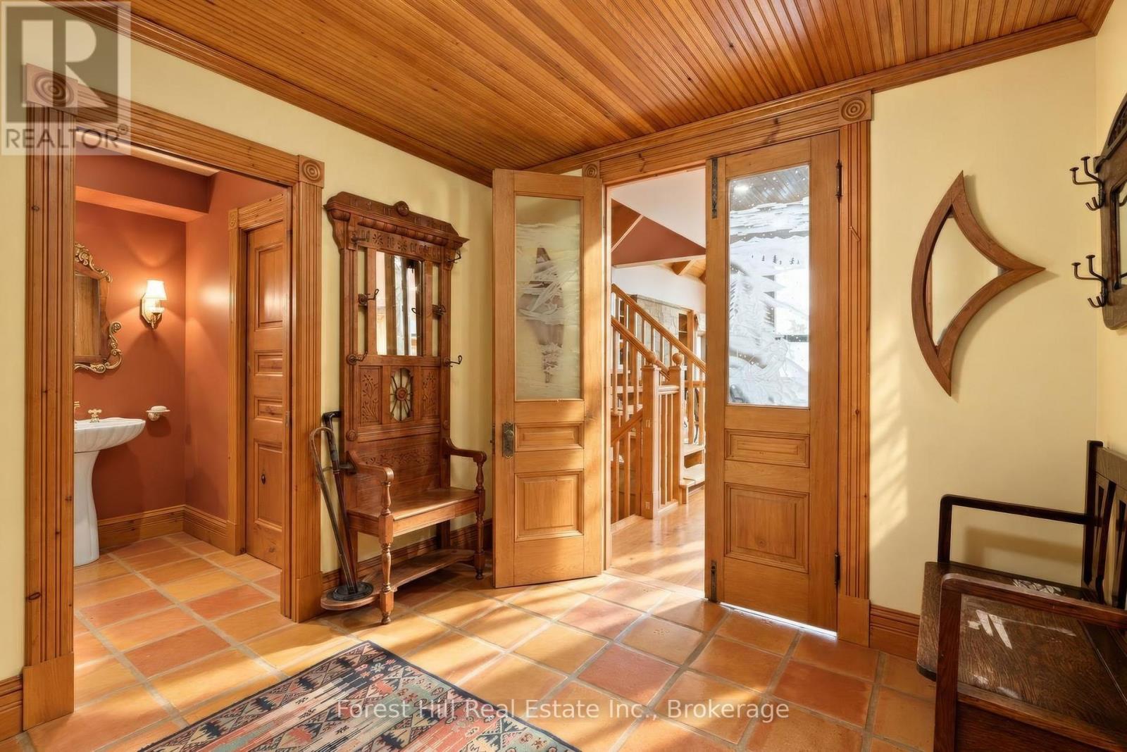 223 Cameron Street, Blue Mountains, Ontario  N0H 2P0 - Photo 5 - X14105424