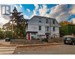 106 BARTON AVENUE, Toronto, Ontario