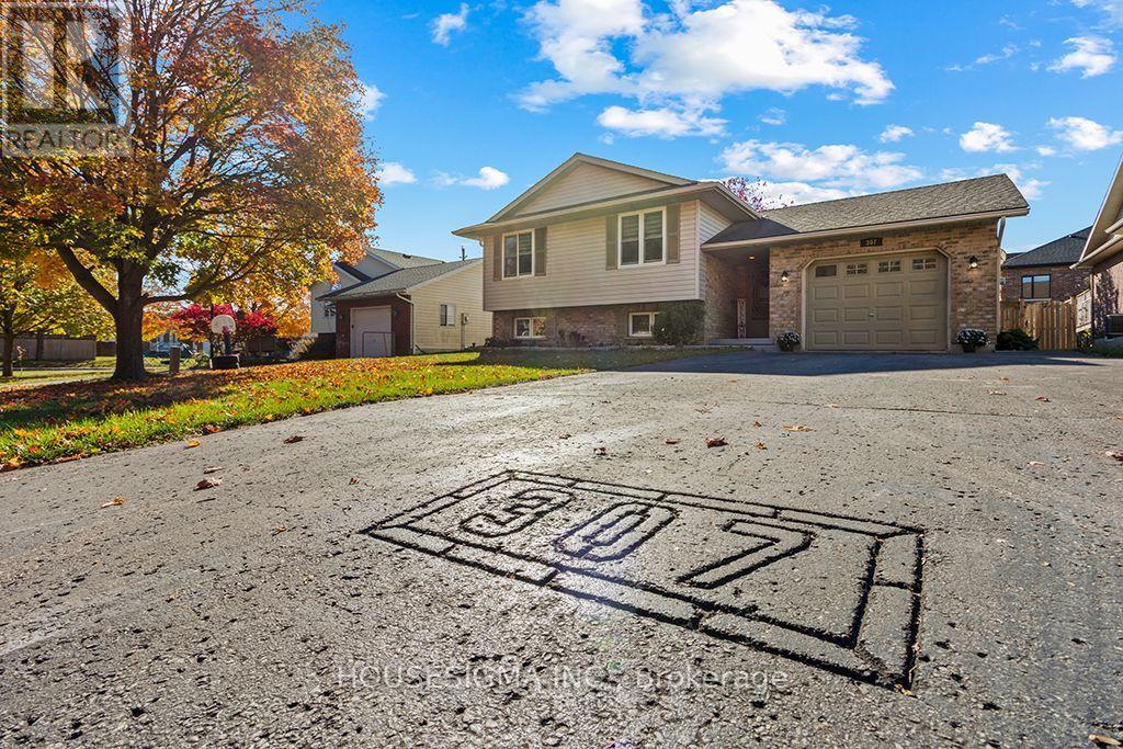 307 Jeremys Crescent, Wellington North, Ontario  N0G 2L3 - Photo 3 - X14105422