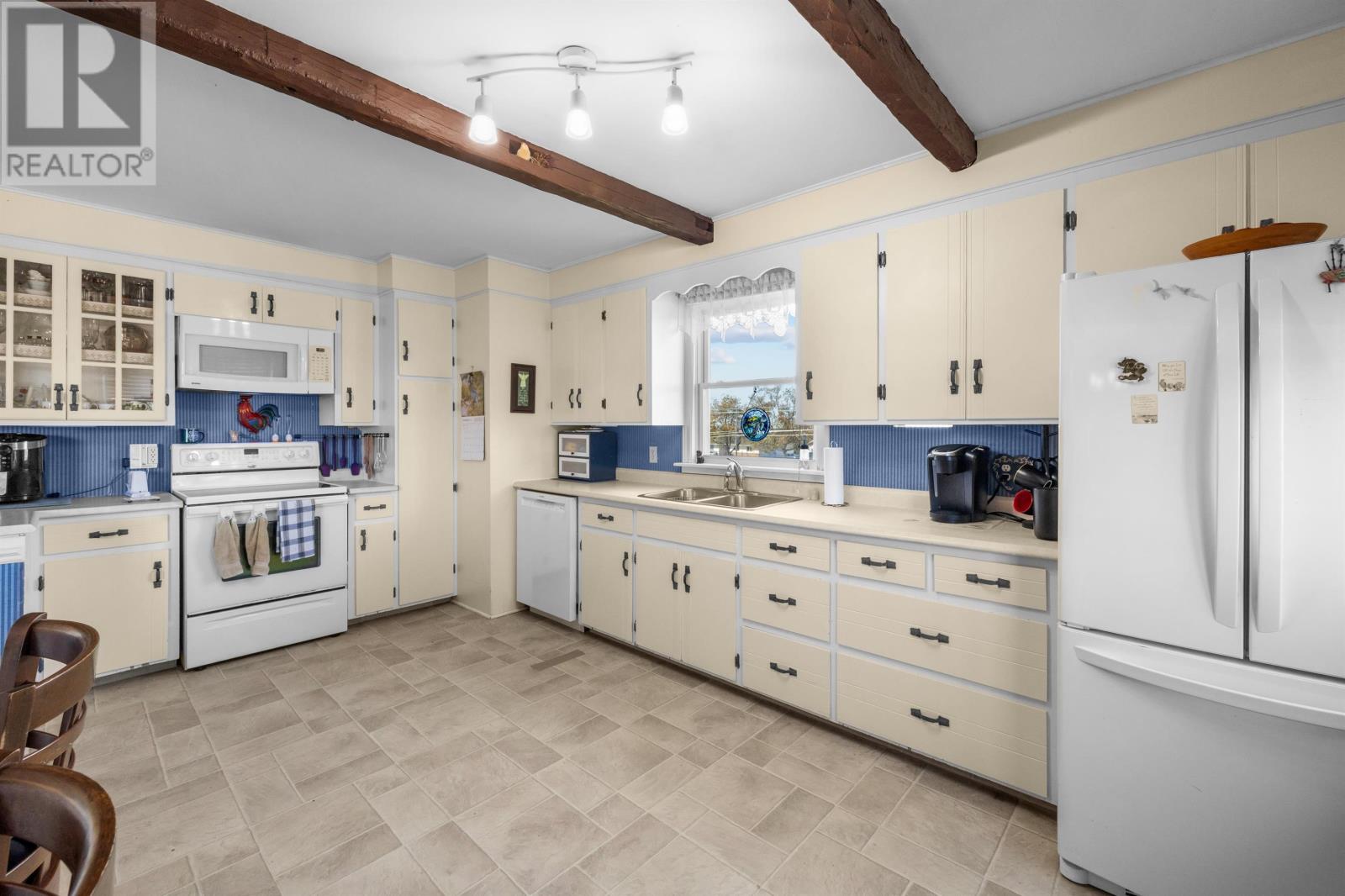 1 Upper Tea Hill Crescent, Stratford, Prince Edward Island  C1B 2T9 - Photo 17 - 202626387