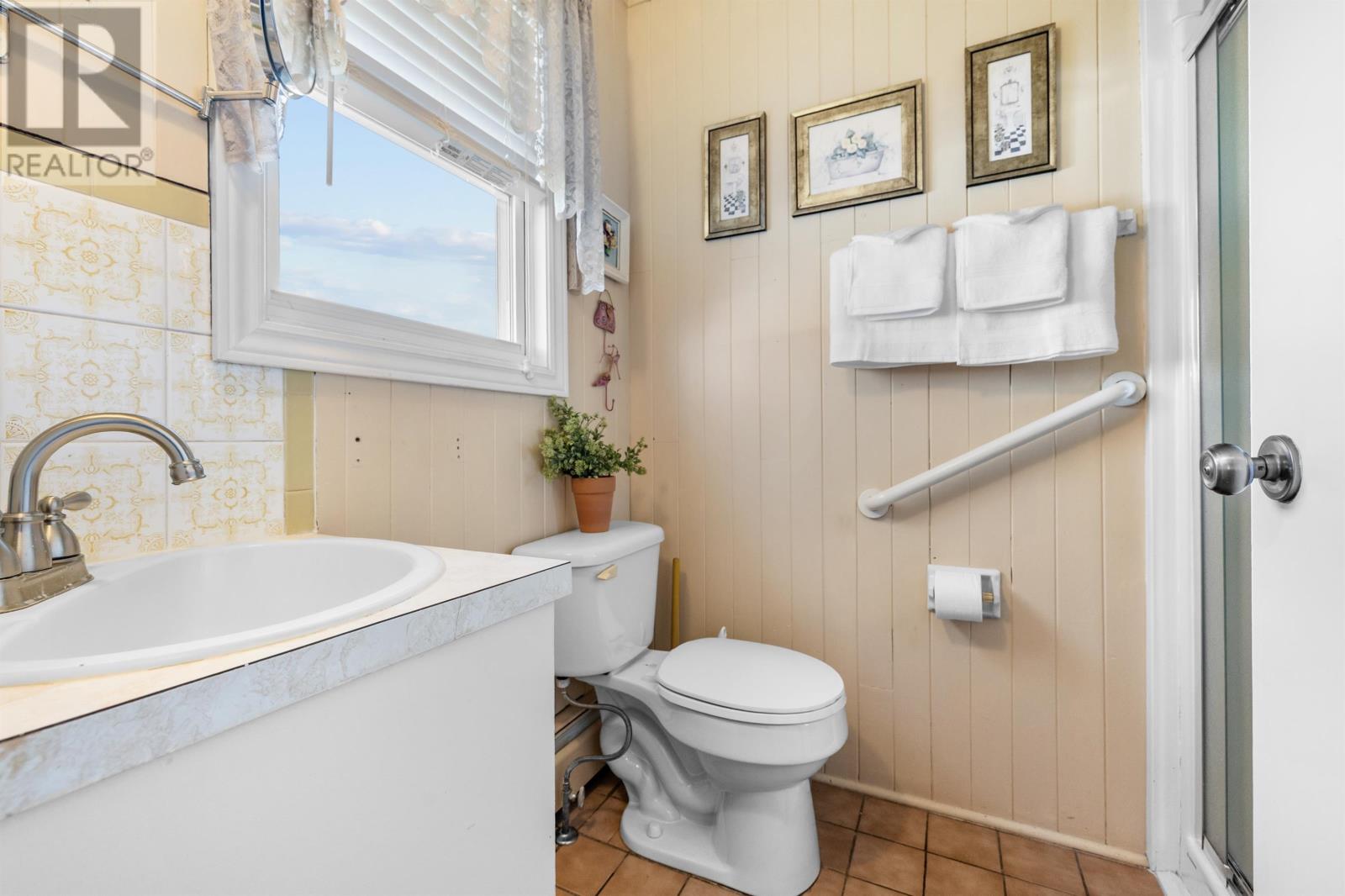 1 Upper Tea Hill Crescent, Stratford, Prince Edward Island  C1B 2T9 - Photo 32 - 202626387