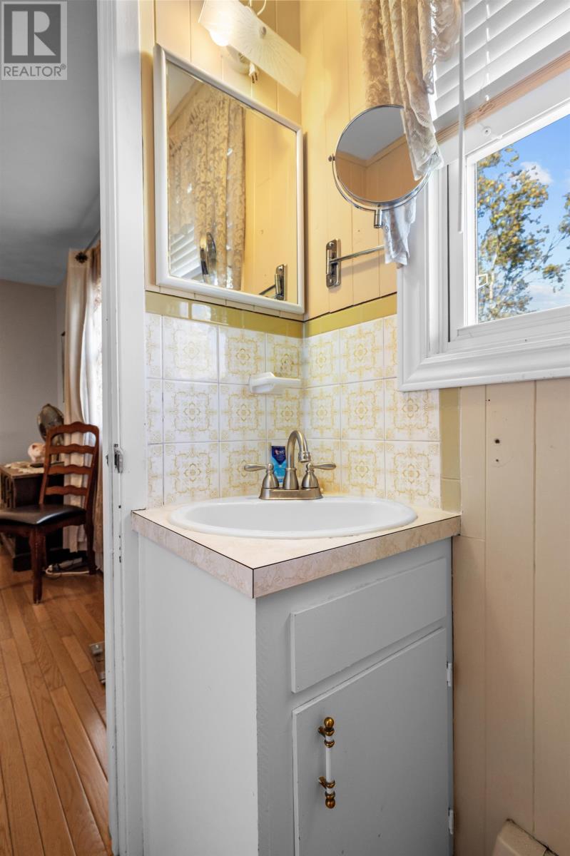 1 Upper Tea Hill Crescent, Stratford, Prince Edward Island  C1B 2T9 - Photo 33 - 202626387
