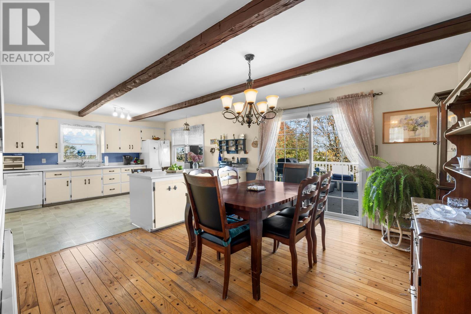 1 Upper Tea Hill Crescent, Stratford, Prince Edward Island  C1B 2T9 - Photo 8 - 202626387