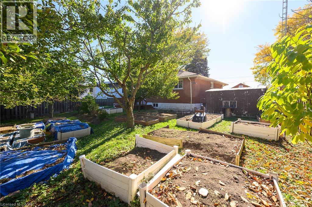 6 Sandringham Avenue, Hamilton, Ontario  L9C 2H4 - Photo 21 - 40872602