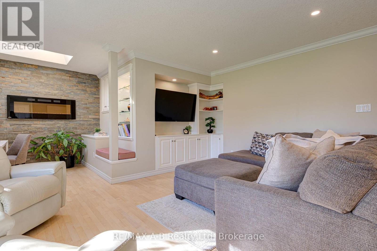 2256 Webster Street, Perth East (Shakespeare), Ontario  N0B 2P0 - Photo 10 - X14105446