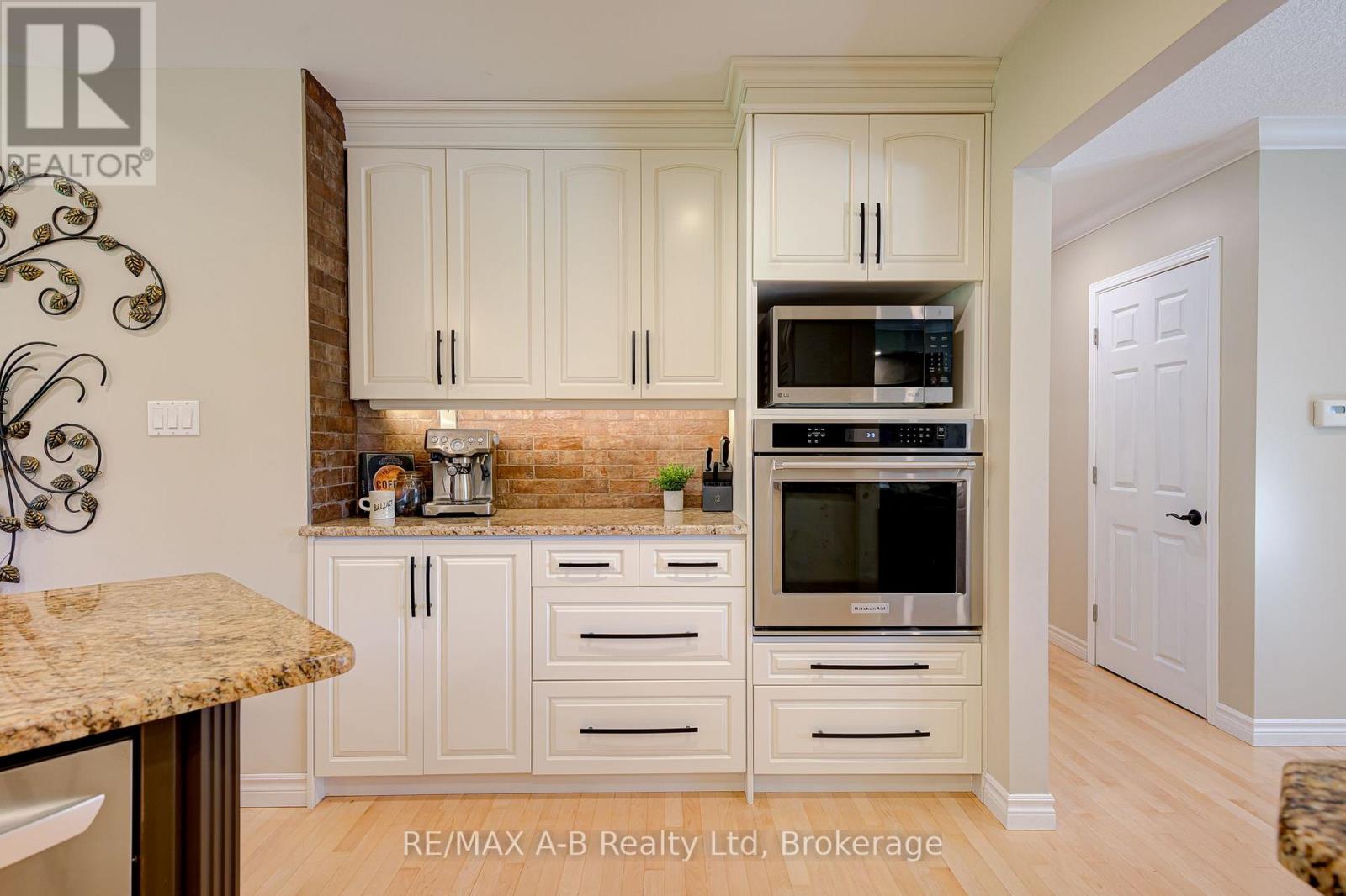 2256 Webster Street, Perth East (Shakespeare), Ontario  N0B 2P0 - Photo 16 - X14105446