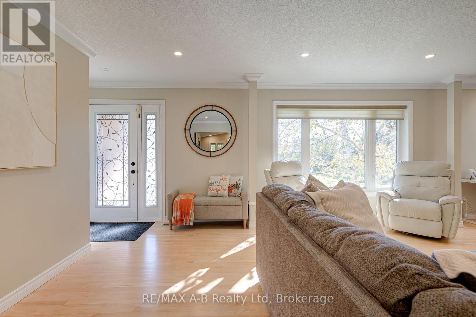 2256 Webster Street, Perth East (Shakespeare), Ontario  N0B 2P0 - Photo 8 - X14105446