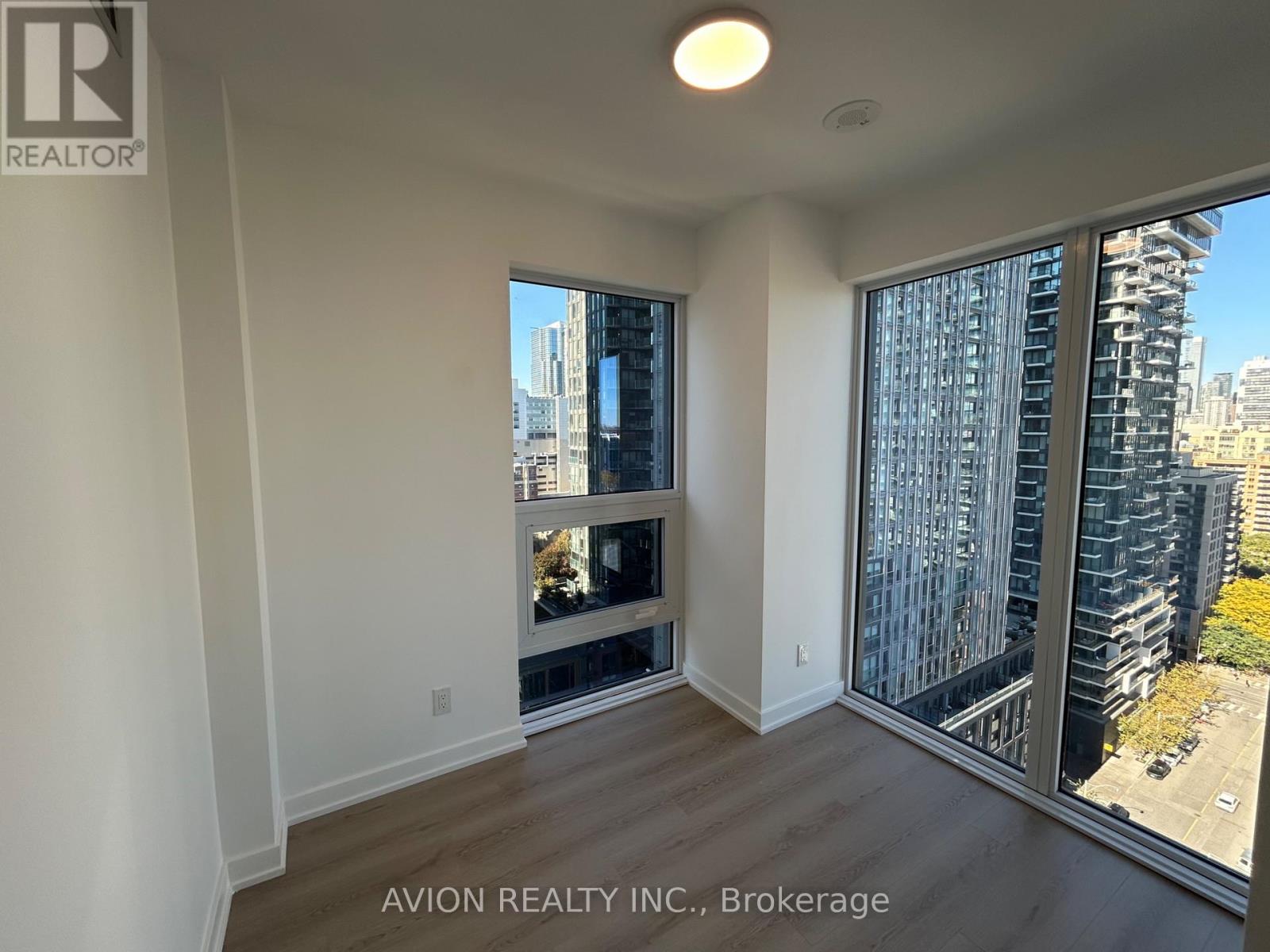 2215 - 100 Queen Street E, Toronto, Ontario  M5C 0B5 - Photo 12 - C14105448