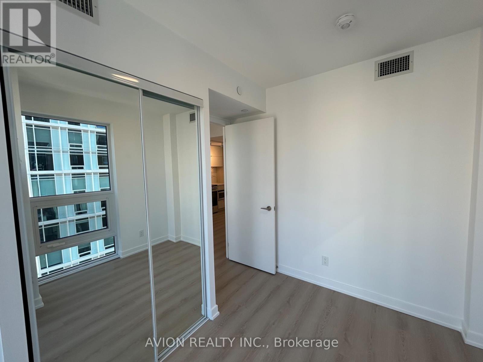 2215 - 100 Queen Street E, Toronto, Ontario  M5C 0B5 - Photo 13 - C14105448