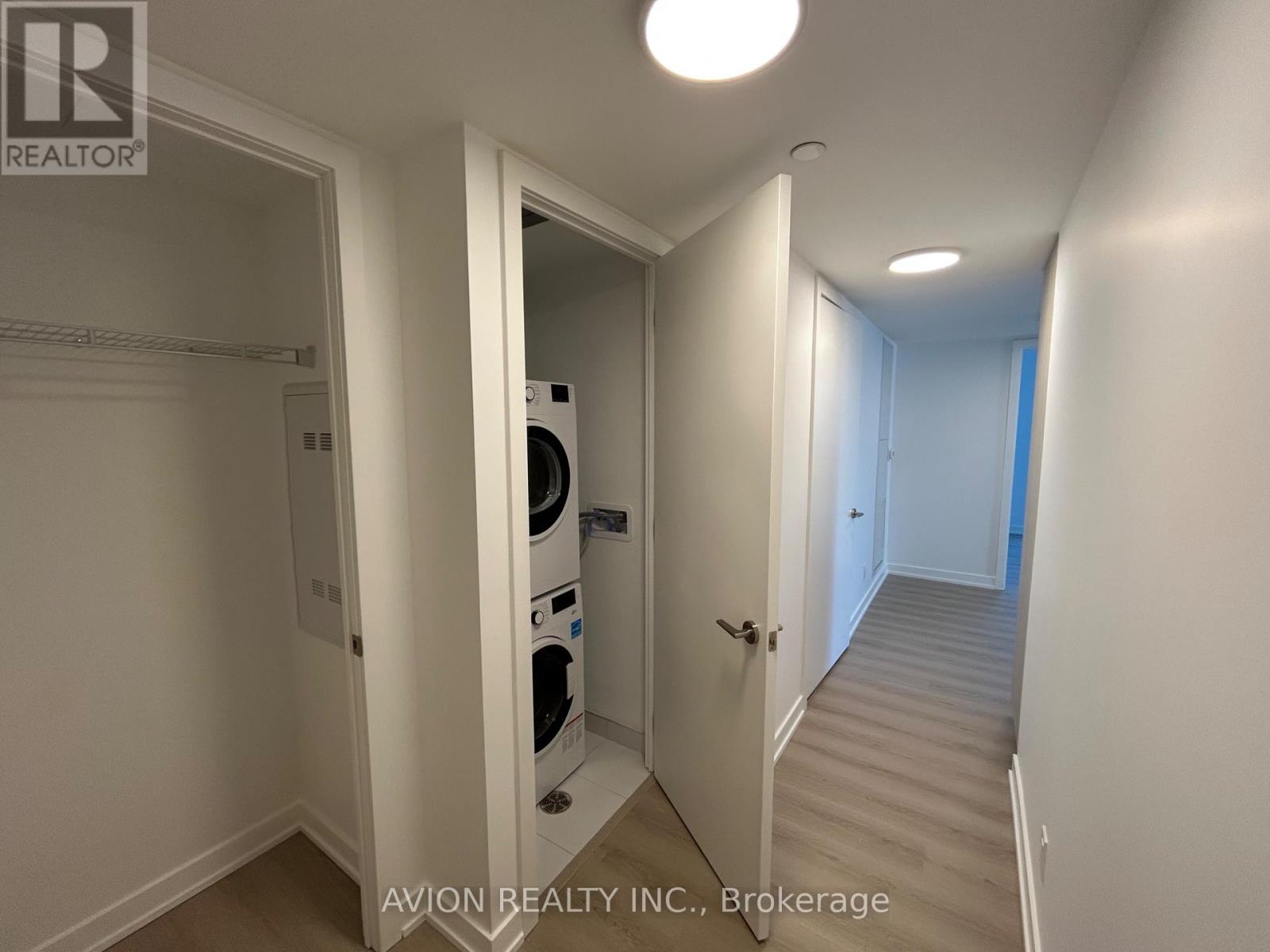 2215 - 100 Queen Street E, Toronto, Ontario  M5C 0B5 - Photo 5 - C14105448