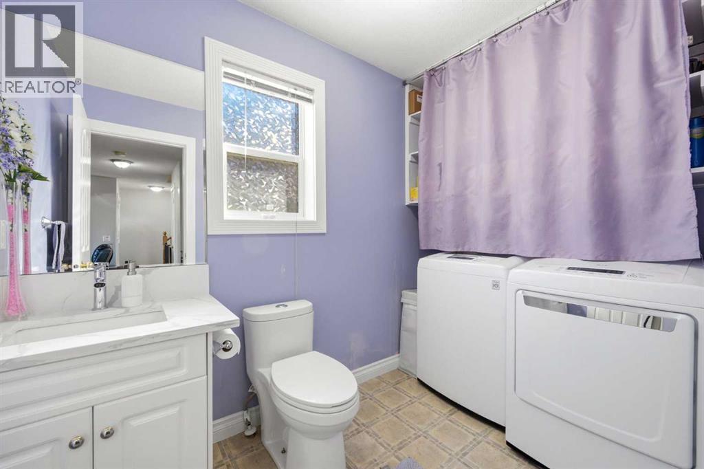 1412 Bayside Avenue SW, Airdrie, Alberta  T4B 2X4 - Photo 17 - A2349541