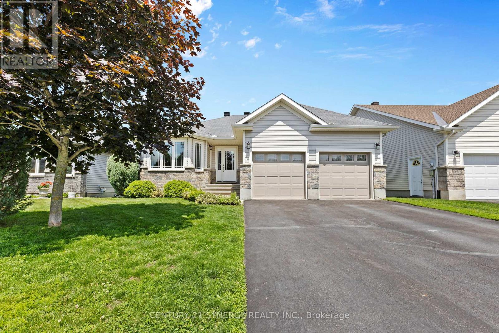 7 WESTERRA WAY, North Grenville, Ontario