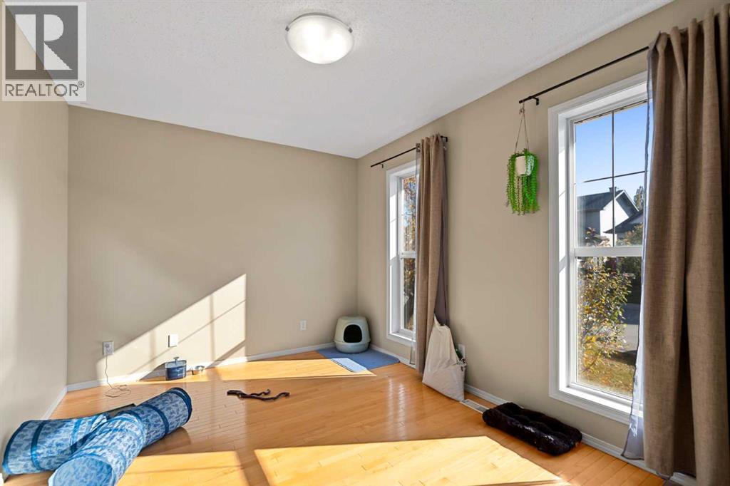 195 Cranberry Close SE, Calgary, Alberta  T3M 0B5 - Photo 5 - A2353836