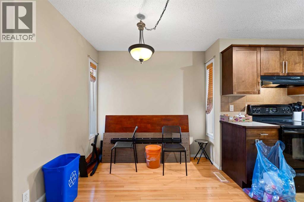 195 Cranberry Close SE, Calgary, Alberta  T3M 0B5 - Photo 11 - A2353836