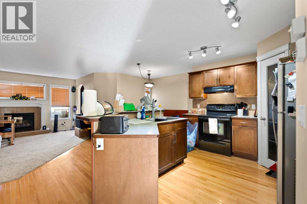195 Cranberry Close SE, Calgary, Alberta  T3M 0B5 - Photo 7 - A2353836