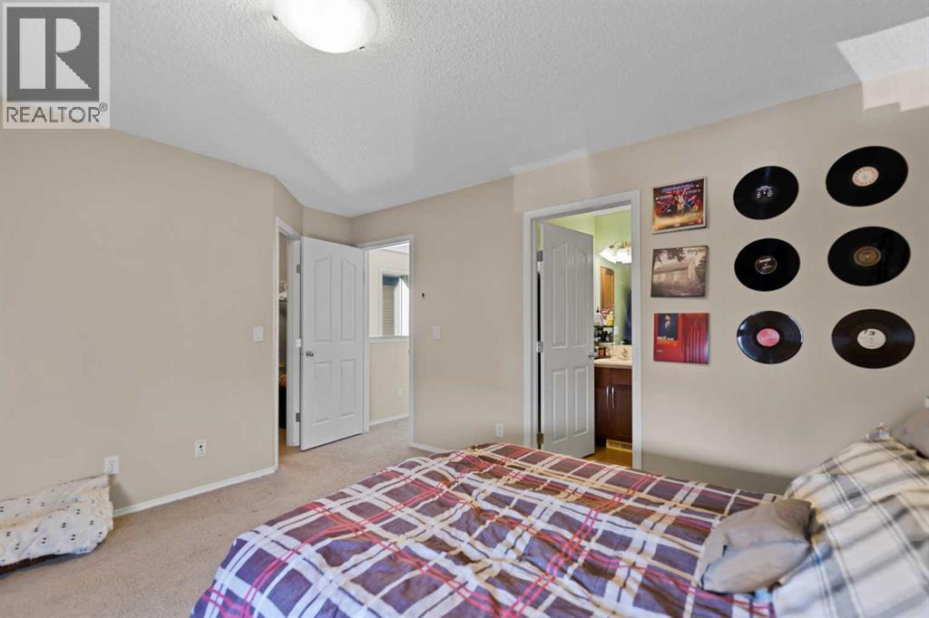 195 Cranberry Close SE, Calgary, Alberta  T3M 0B5 - Photo 17 - A2353836