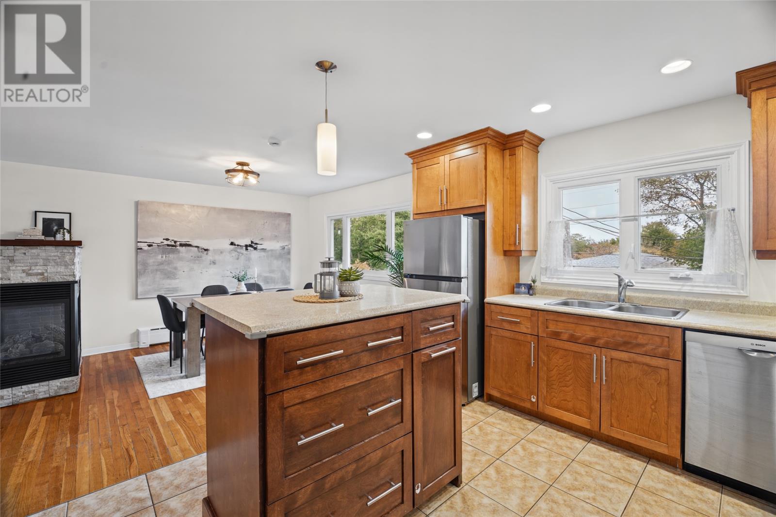 7 Macpherson Avenue, St. John's — photo 14