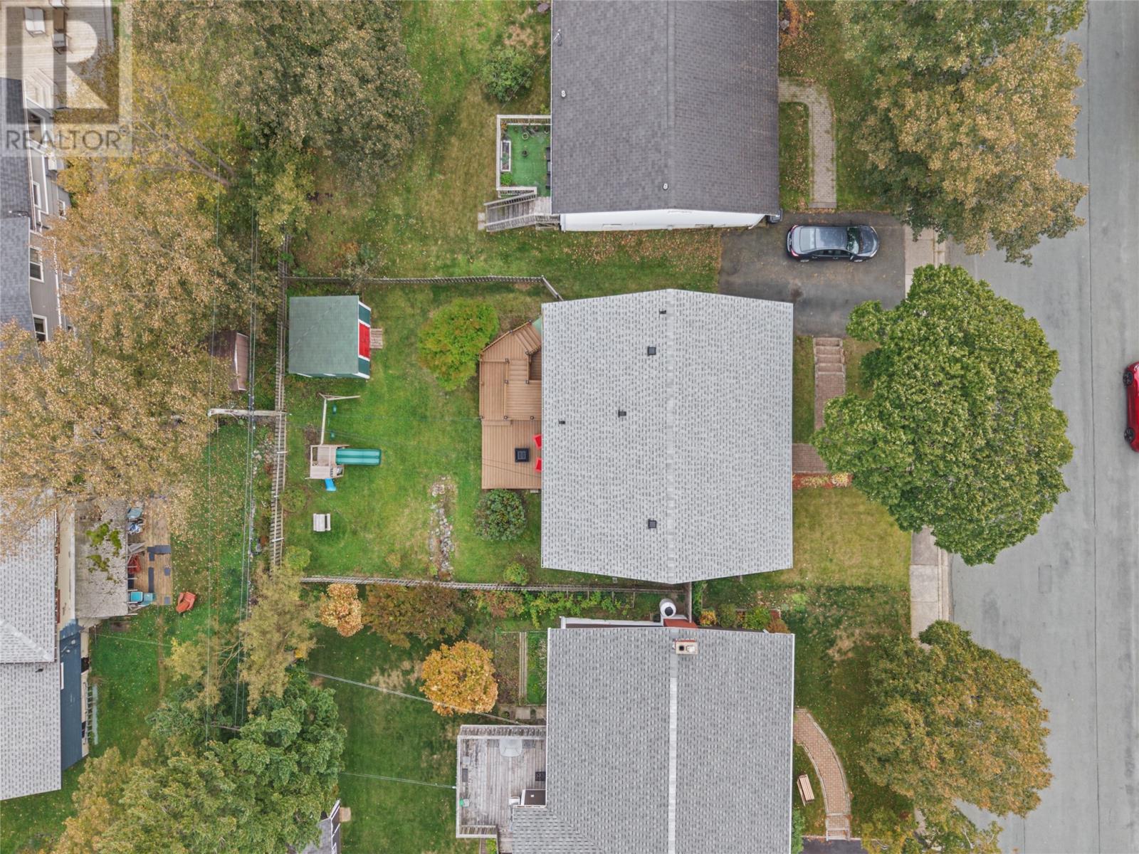 7 Macpherson Avenue, St. John's — photo 5