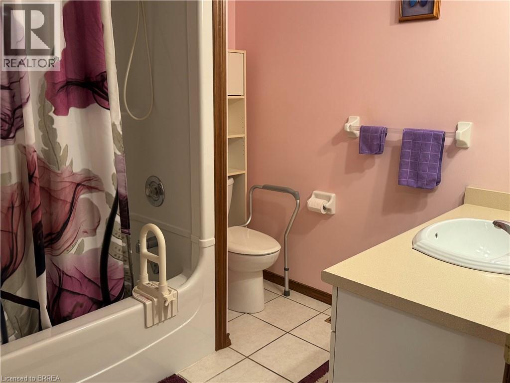 60 Whitlaw Way Unit# 16, Paris, Ontario  N3L 4C3 - Photo 19 - 40872546