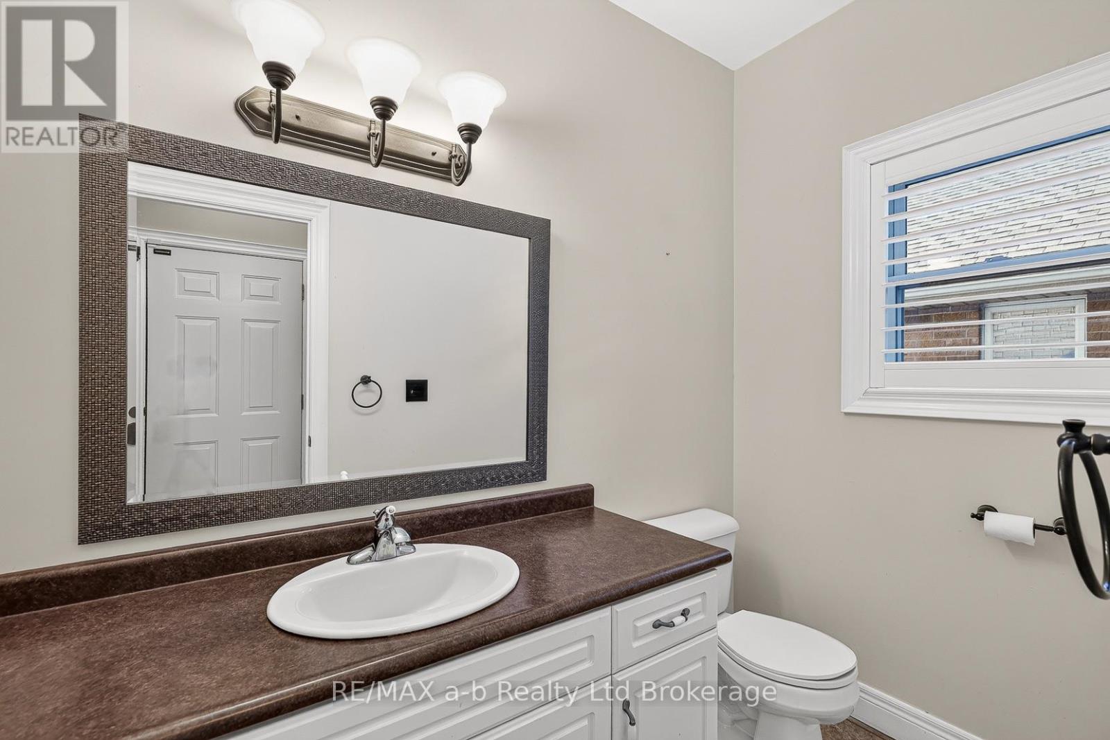 1 Wendy Calder Place, Woodstock, Ontario  N4T 1T4 - Photo 11 - X14105484
