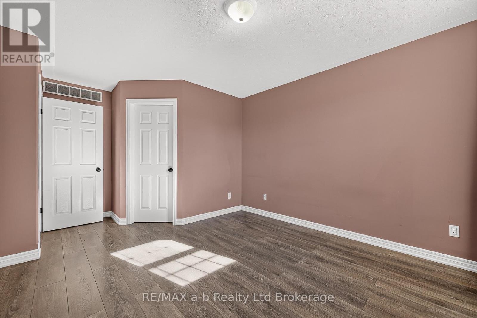 1 Wendy Calder Place, Woodstock, Ontario  N4T 1T4 - Photo 12 - X14105484