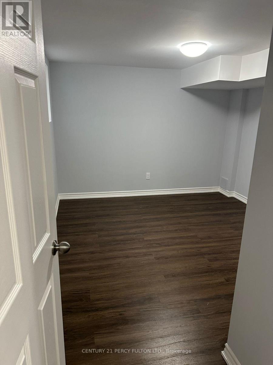Bsmt - 897a Voyager Avenue, Pickering, Ontario  L1V 7G2 - Photo 5 - E14104484