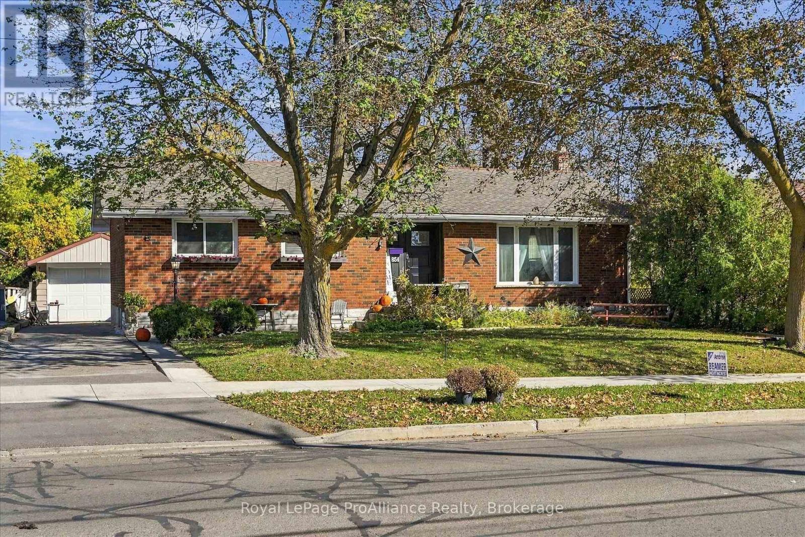 854 Barnardo Avenue, Peterborough, Ontario  K9H 5V9 - Photo 2 - X14098474