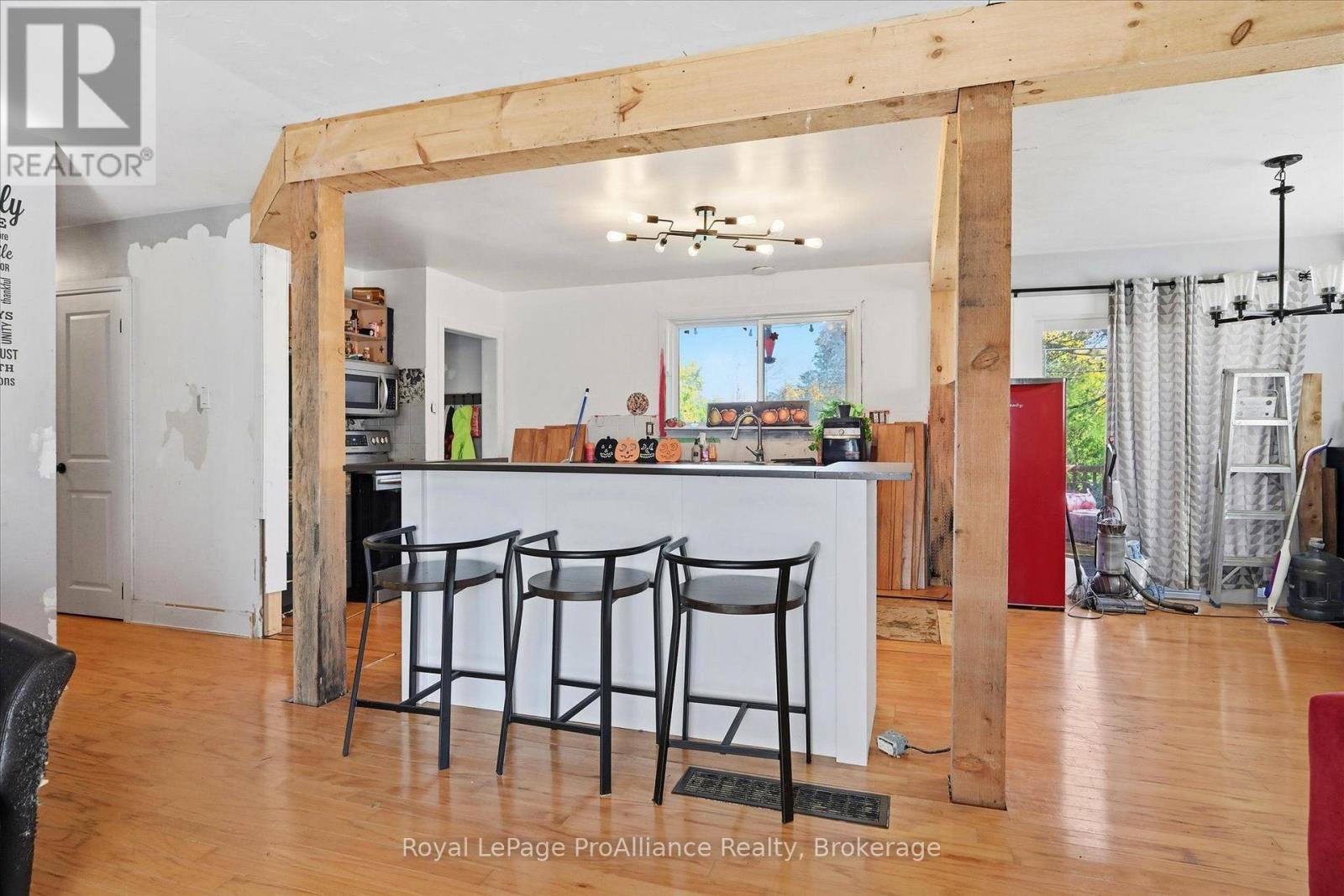 854 Barnardo Avenue, Peterborough, Ontario  K9H 5V9 - Photo 7 - X14098474