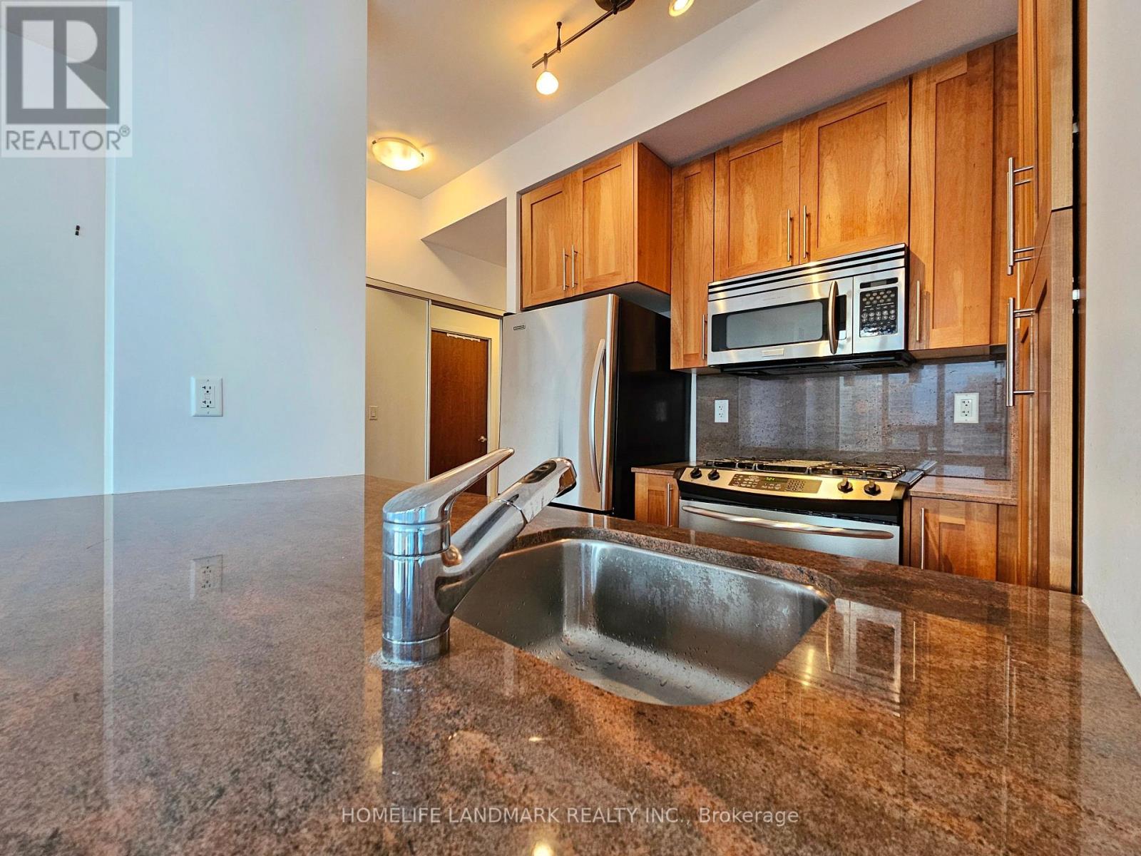 3301 - 33 Lombard Street, Toronto, Ontario  M5C 3H8 - Photo 10 - C14105468