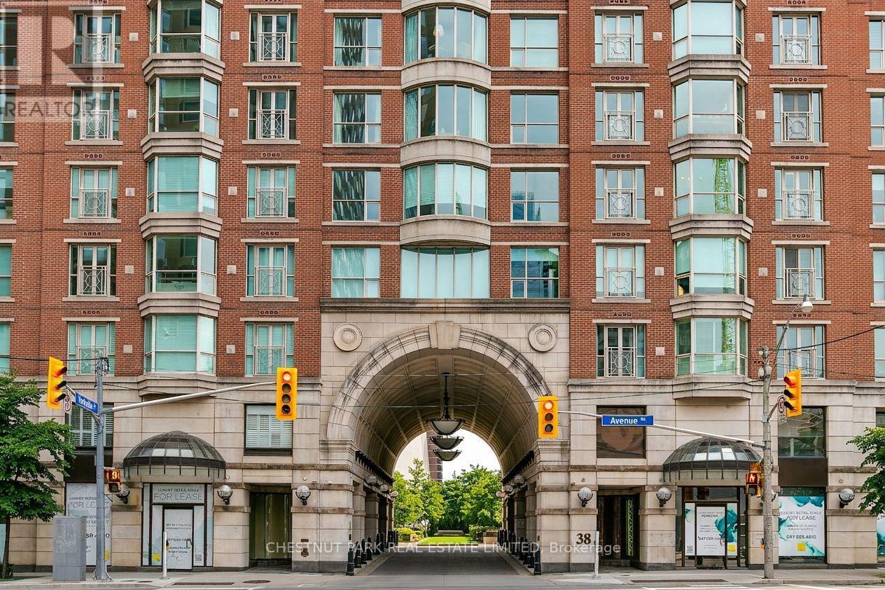1902 - 38 AVENUE ROAD, Toronto, Ontario