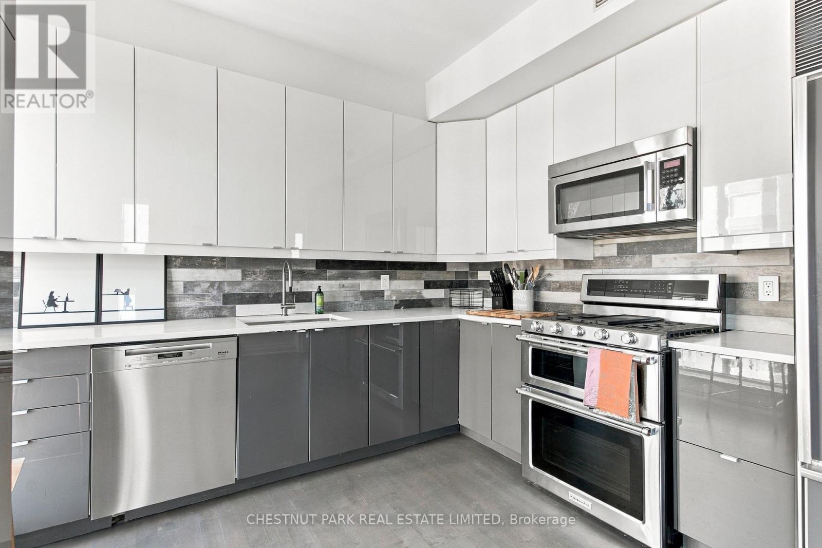 1902 - 38 Avenue Road, Toronto, Ontario  M5R 2G2 - Photo 19 - C14105500