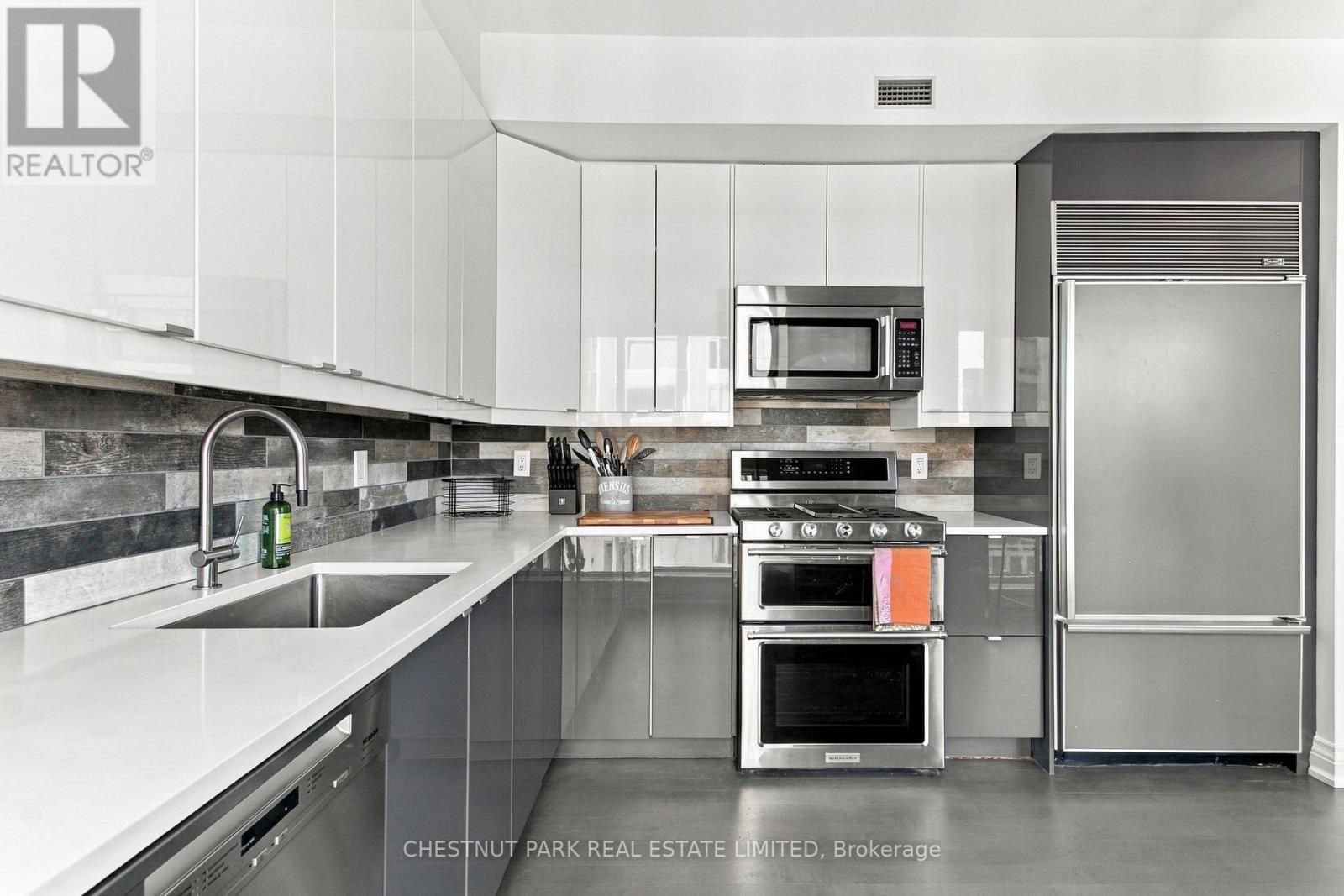 1902 - 38 Avenue Road, Toronto, Ontario  M5R 2G2 - Photo 21 - C14105500